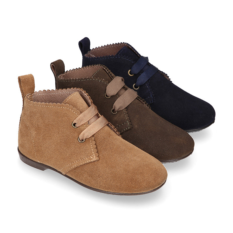 New Suede leather laces up style ankle boot shoes with waves