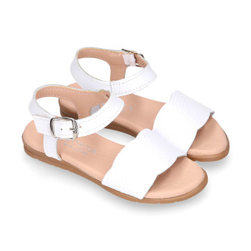 White nappa leather girl sandal shoes with braided engraved design.