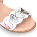 Sandalia Niña vestir diseño corazones en piel.