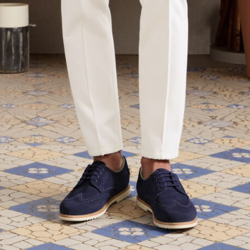 Blucher niño ceremonia con cordones en piel serraje con lino marino.