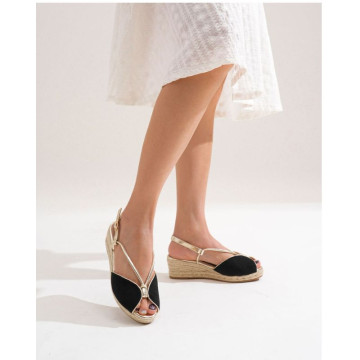 Women's espadrille with a 3cm wedge, sandal-style.