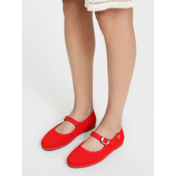 Mercedita niña con hebilla tipo japonesa en PIQUÉ ROJO.