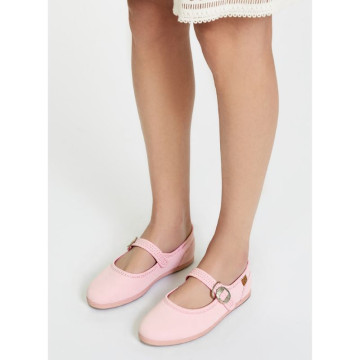 Mercedita niña con hebilla tipo japonesa en PIQUÉ ROSA.