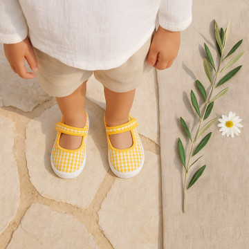 VICHY Cotton canvas girl mary jane shoes bamba style with hook and loop closure.