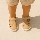 Sandalia niños Okaa Flex sin cordones en piel extra suave.