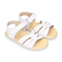 Girl leather Sandal shoes to dress with braided design in White color. RESPECTFUL model.