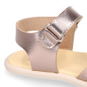 Girl leather Sandal shoes to dress with braided design in Gold color. RESPECTFUL model.