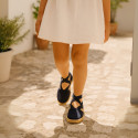 Cotton Canvas Girl espadrille shoes with ties closure.