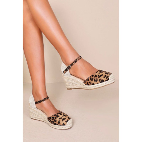Alpargata mujer tradicional con cuña y diseño con estampado leopardo