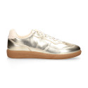 Deportiva moda mujer con cordones en color oro