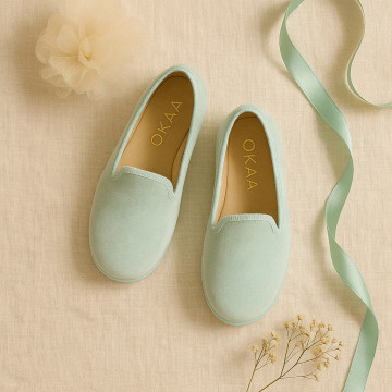Velvet cotton Kids Slipper shoes in pastel colors.