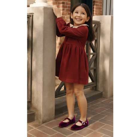 Girl's Mary Jane with Japanese-style buckle in VELVET canvas in DEEP RED color.