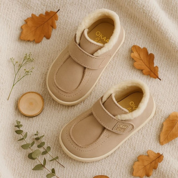 New Kids Bootie OKAA FLEX shoes with Wallabee design and with side zipper closure.