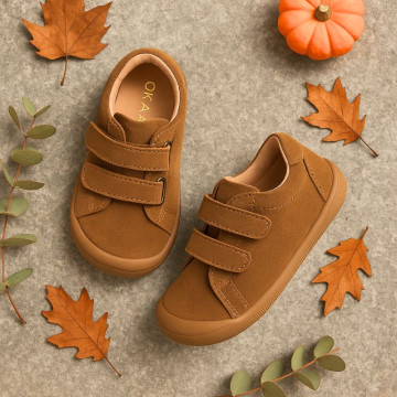 Deportiva niño BAREFOOT súper flexible en color topo