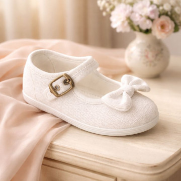 White Linen Mary Jane Shoes for Children with Bow and buckle fastening