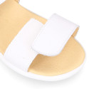 Sandalia barefoot niña blanca con doble velcro