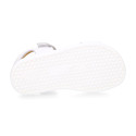 Sandalia barefoot niña blanca con doble velcro
