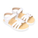 Sandalia barefoot niña en color blanco