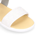 Sandalia Barefoot Blanca con Pala de Lentejuelas – OKAA FLEX