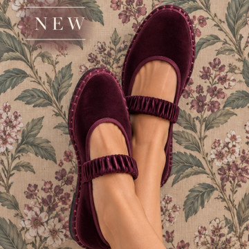 Women’s Cognac Velvet Mary Jane Flats with Ruched Elastic Strap