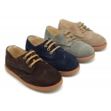 New Laces up shoes with removal tongue with fringed design in suede leather.