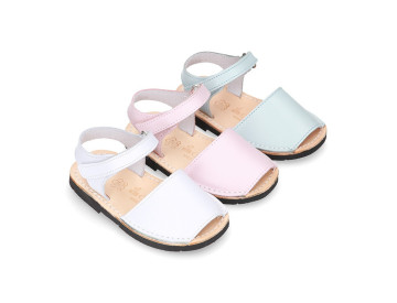Avarca sandals